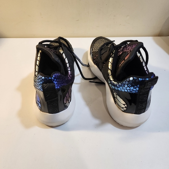 DKNY women's black lynzie sneak print lace up sneakera size 9 - Picture 9 of 9